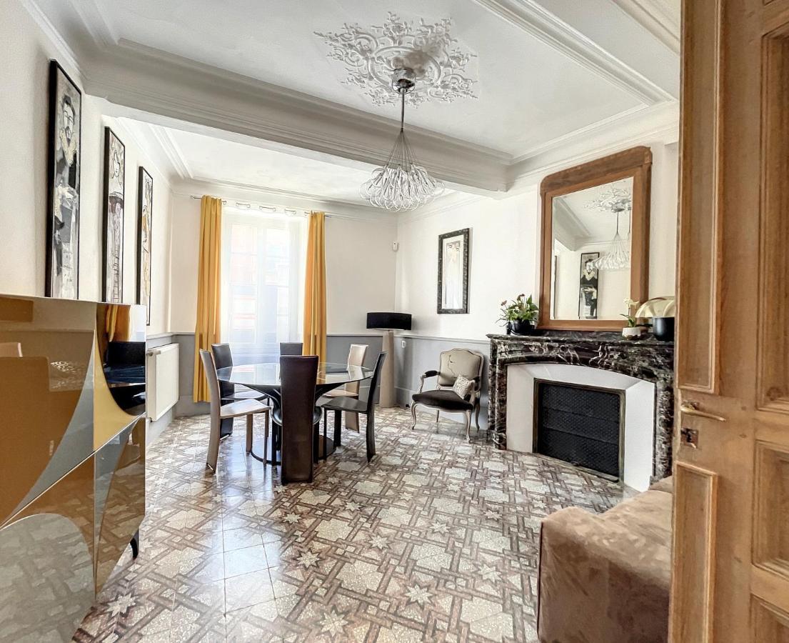 L'Oiseau Bleu Suite Merle Bleu Roubia Екстер'єр фото