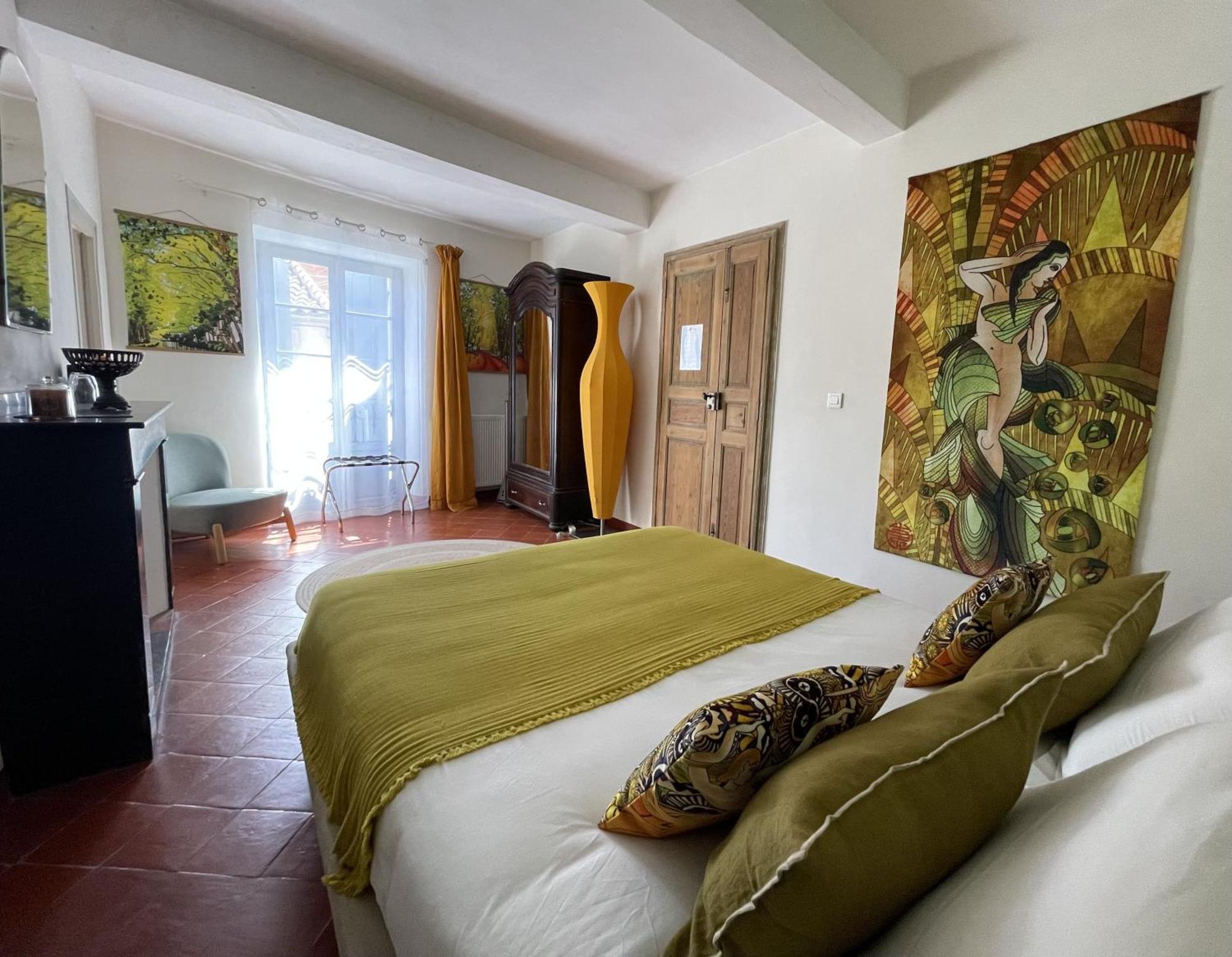 L'Oiseau Bleu Suite Merle Bleu Roubia Екстер'єр фото